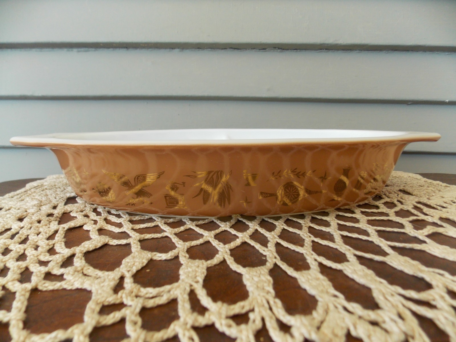 Vintage Pyrex Early American Heritage Divided Casserole Dish 1 1/2 Quart