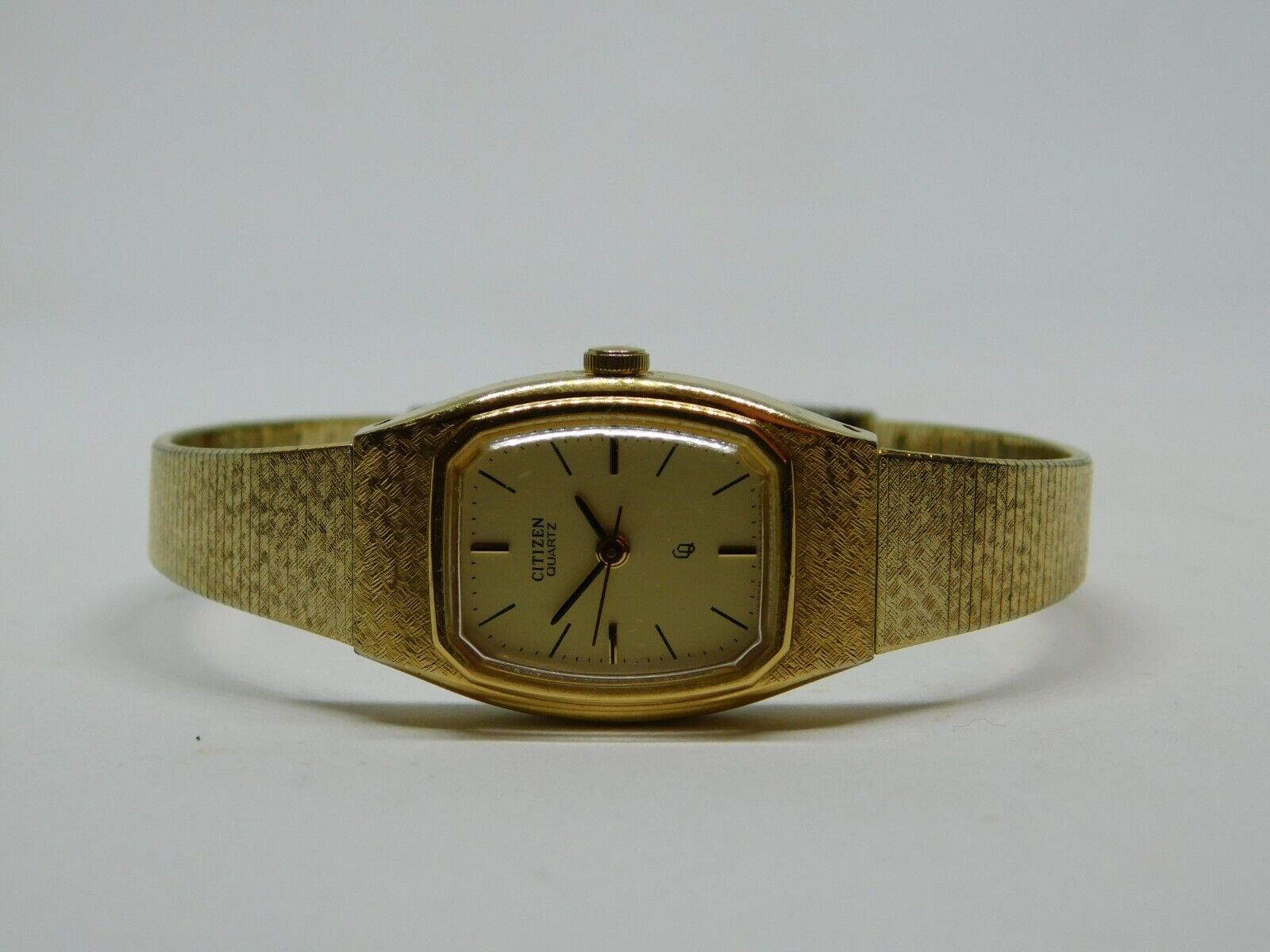 Citizen QQ 2030-201256Y Gold Tone Quartz Women's Watch Sz. 6 Citizen QQ 2030-201256Y Gold Tone Quartz Women's Watch Sz. 6