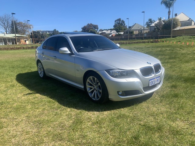 Bmw 323i e90