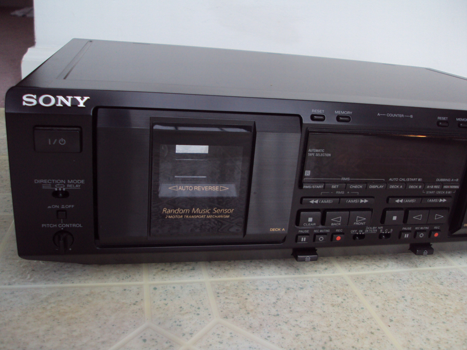 SONY - TC-WE835S- STEREO DUAL CASSETTE DECK **POWERS ON 