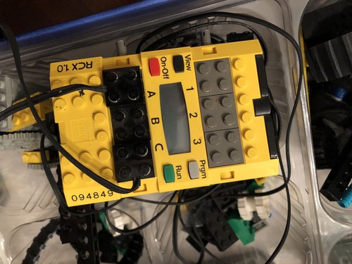 Lego Mindstorms Robotics Invention System 9719 Used with Manuals, CD And Box