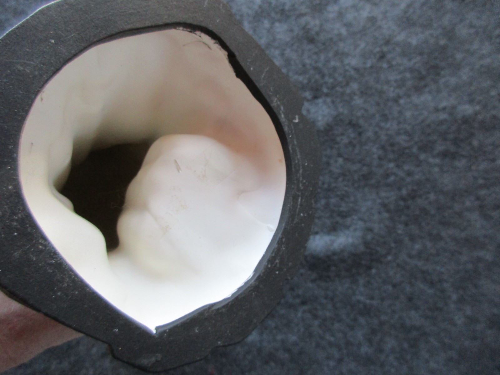 GREAT LOOKING INDIAN STATUE, NATIVE AMERICAN INDIAN PRAYING, 12