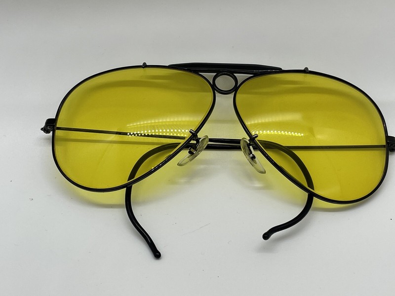 Ray-Ban AmberMatic サングラス AVIATOR CRAFT Sunglasses in Light Brown and Yellow