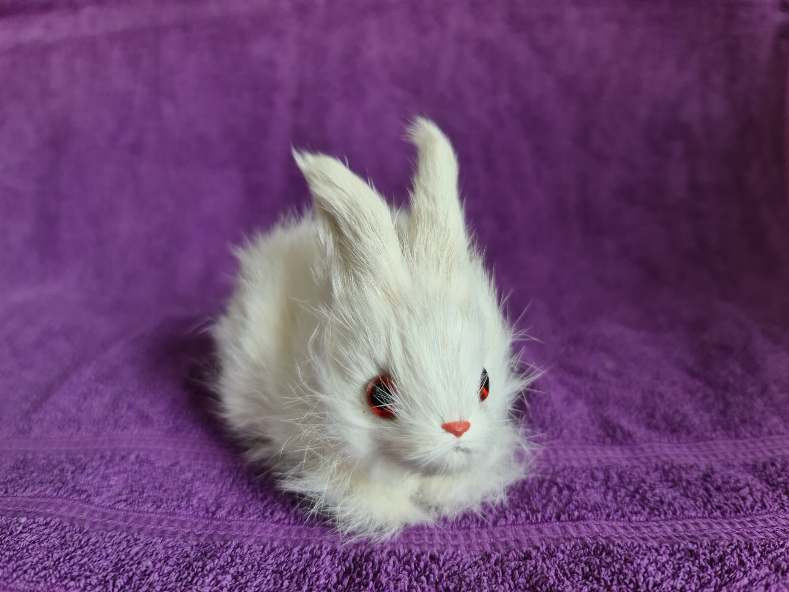 Angorahase – Deco – Figur – Länge: ca. 15 cm – mit weisem Fell – Hase
