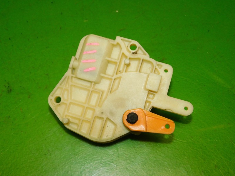 01-05 Civic sedan OEM passenger right rear back power door lock actuator motor