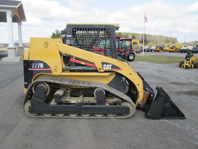 Cat 277B Skid Steer Farm Loader