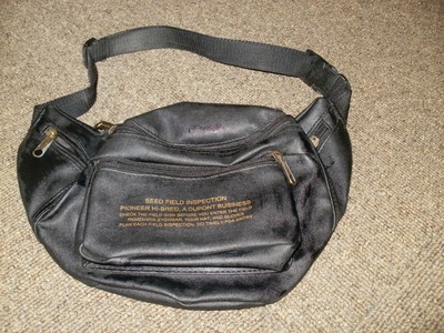 Pioneer Hi-Bred Seed Corn Inspection Field Fannypack