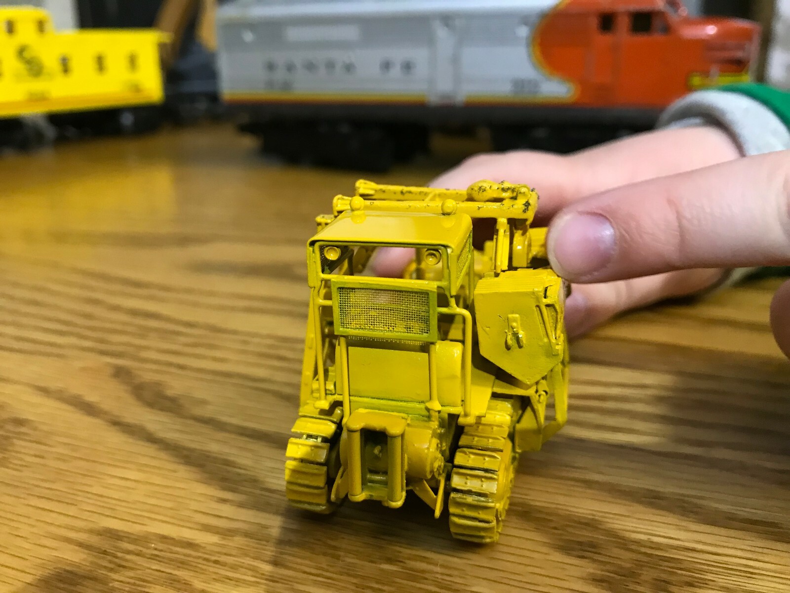 RARE OVERLAND MODELS HO BULLDOZER W/SIDE BOOM OMI-3377.1