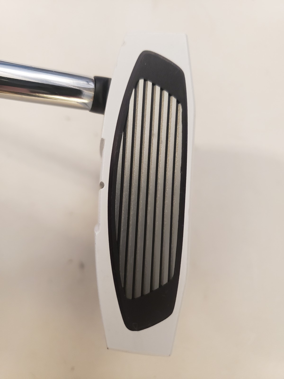 Used TaylorMade Spider GTx White Slant Putter - 34" - RH