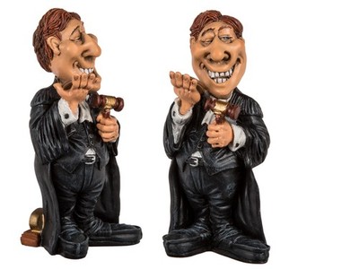 ootb Polyresin-Figur, Richter, Mehrfarbig, 18 x 10.4 x 11.6 cm