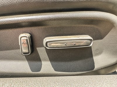 image 16 of interior