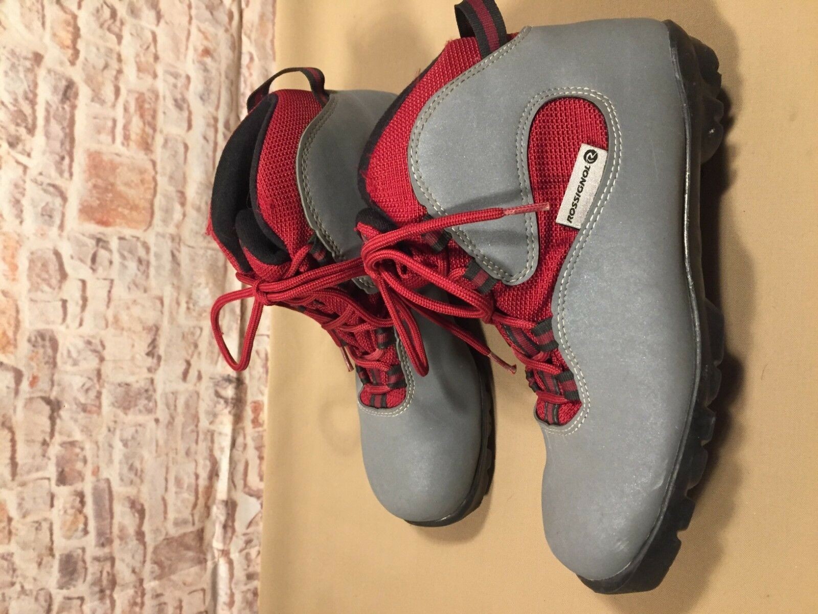 Rossignol XC Cross Country Snow Ski Boots NNN Size 40 / 7.5 US Gray