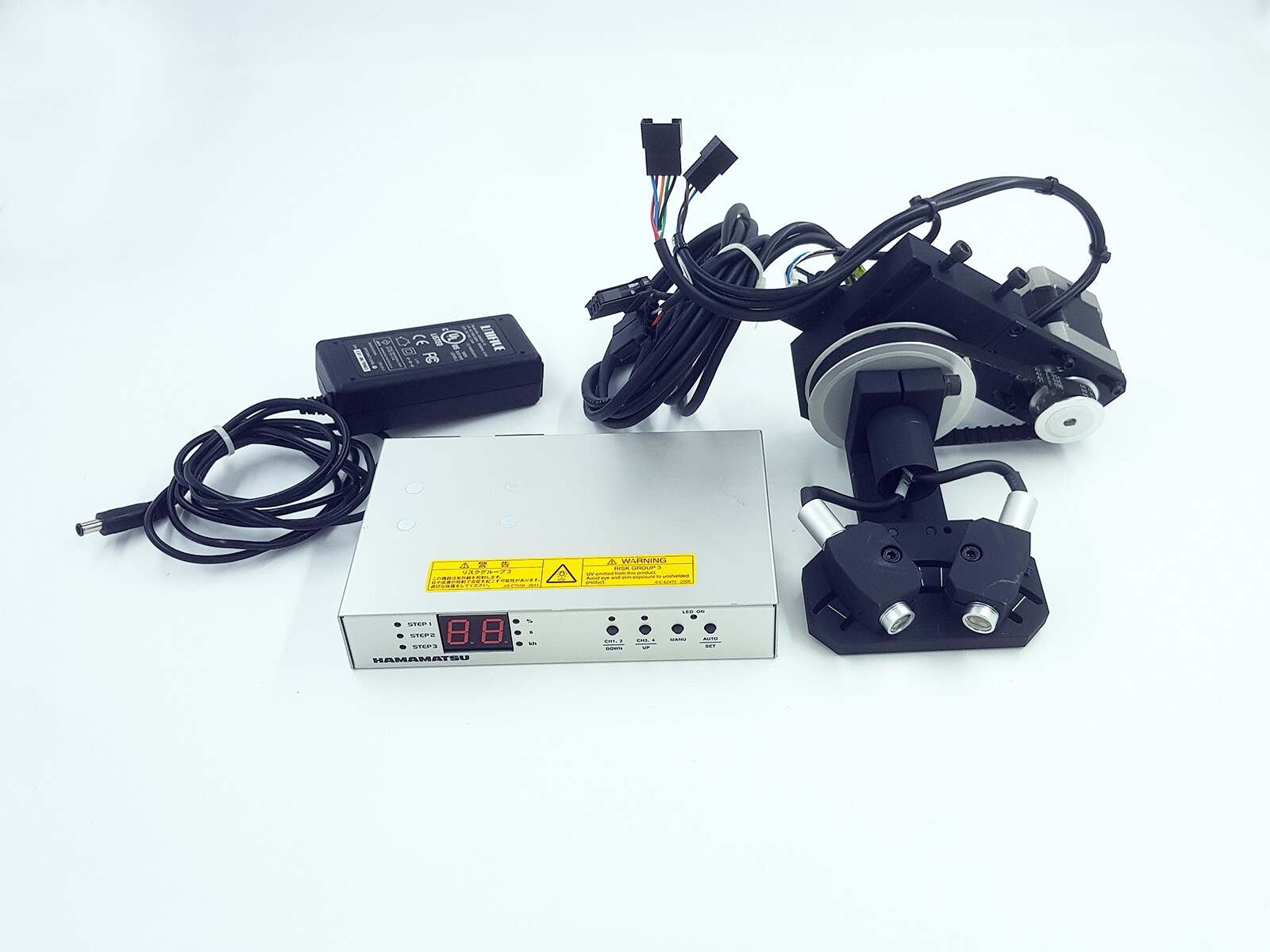 Hamamatsu C11924-202 LED Controller + 2X L11921-400-3 UV-LED
