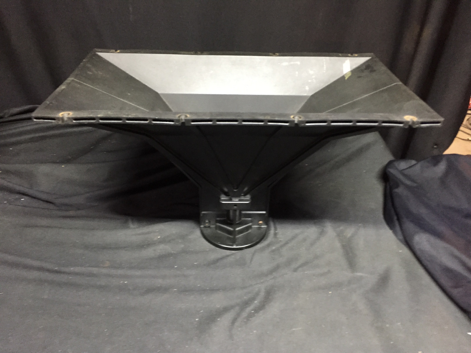 USED PEAVEY CH-941 Horn 19