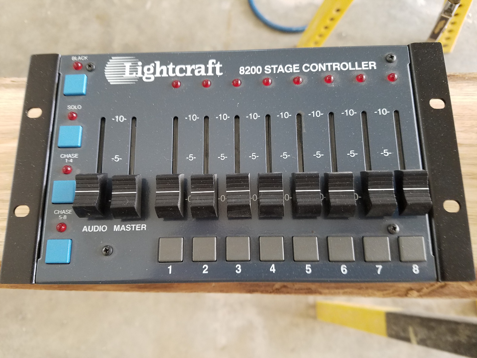 Stage/DJ lighting controller