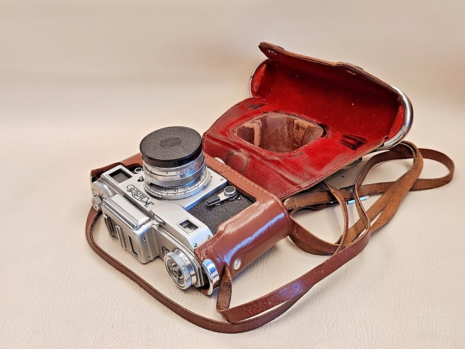 KIEV-4,KIEV-4aおよびレンズJUPITER-8M Kiev-4A Arsenal - Lens Jupiter-8M 2/50 - Rangefinder Camera