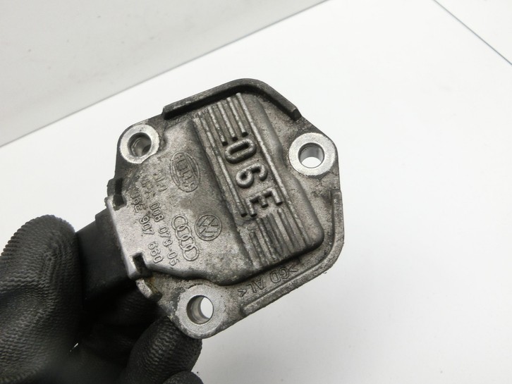 Audi A8 4E 05-08 TDI 3,0 155KW Sensor Motorölstand Ölstandssensor Audi A8 4E 05-08 17.05.2006 06E907660... Vorschau 2
