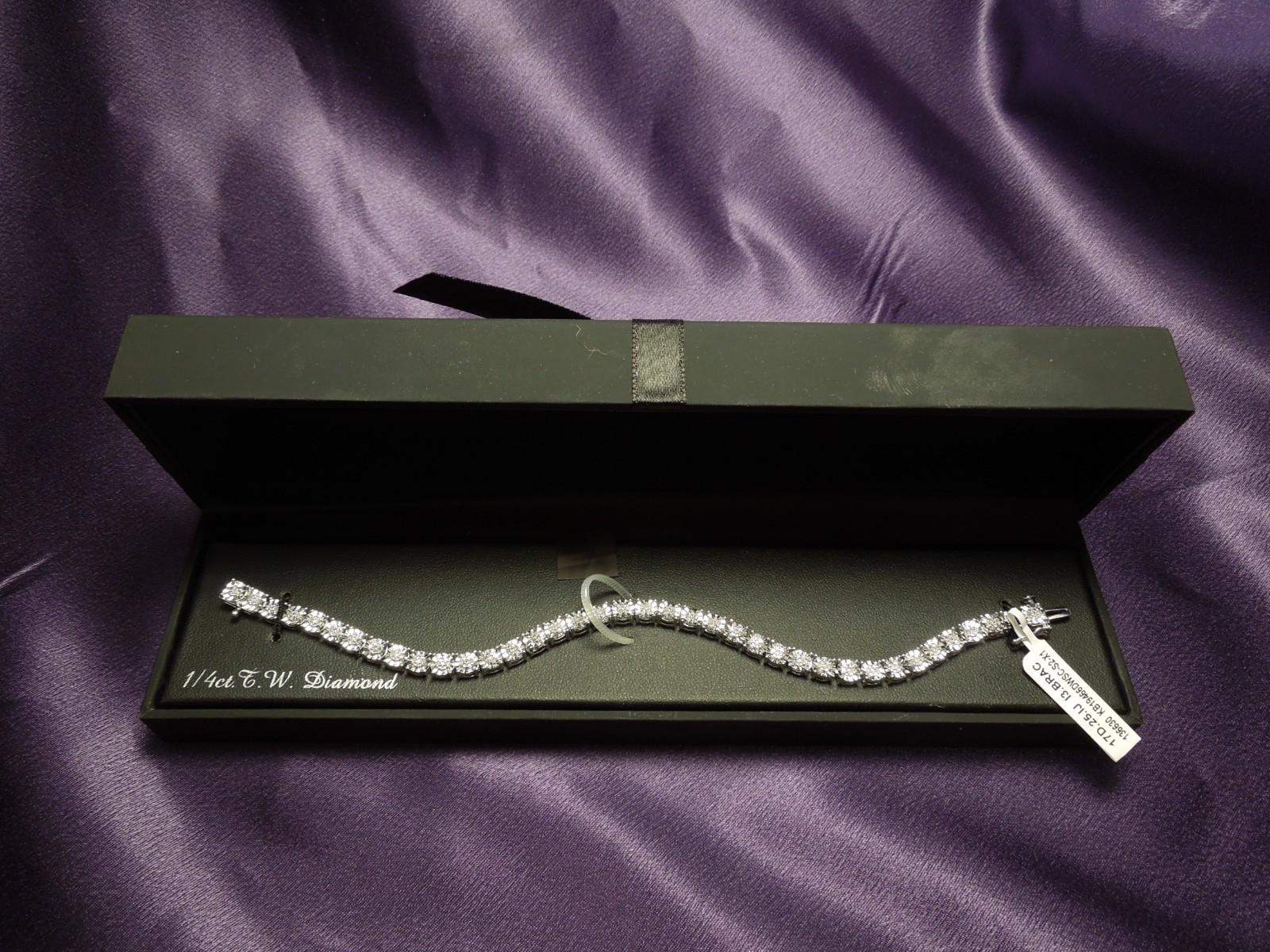 Sterling Silver 925 1/4 Carat TW Diamond Tennis Bracelet