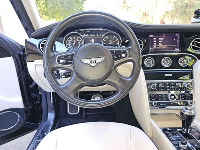 image 4 of interior
