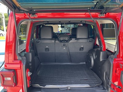 image 6 of interior