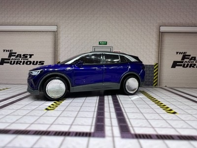 CUSTOM MATCHBOX VOLKSWAGEN ID4 EV4 DISC WHEEL MOON EYES STYLE LOOSE