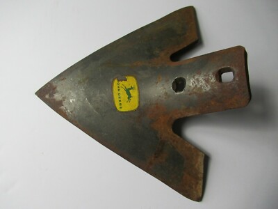 John Deere cast iron cultivator shovel sweeps point plow share 4-legged deer 