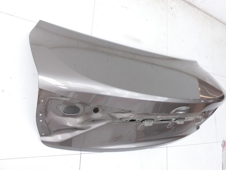 Avensis T27 15-18 Lim Heckklappe Kofferraumdeckel 4V8 Avensis T27 15-18 20.01.2016 6440105150 gebraucht Vorschau 4
