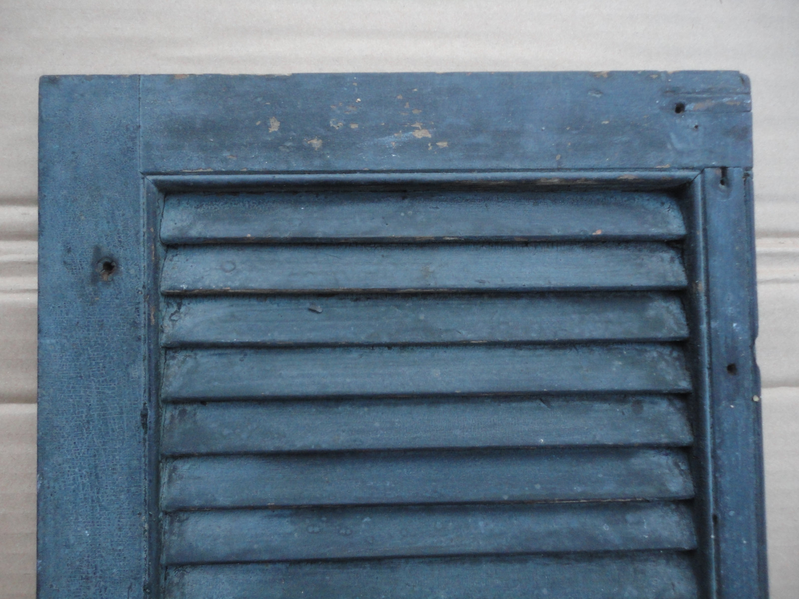 Vntg Wood Shutter Small Size 25 x 10 3/4 Blue Green Color Nice Decorator Item AA