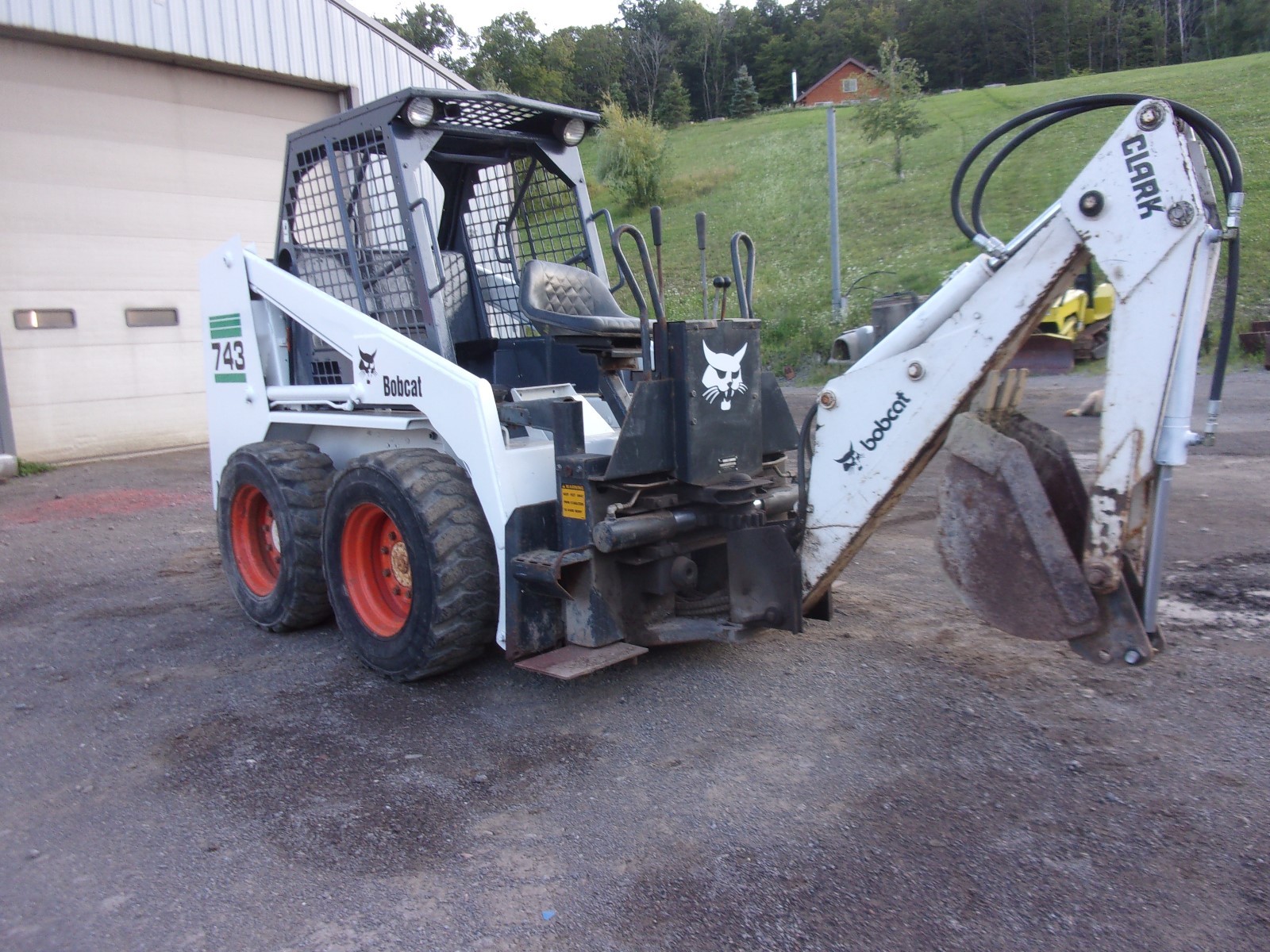 Bobcat 743 Skid Steer w/ 907 Backhoe Attachment and bucket ,Kubota Diesel