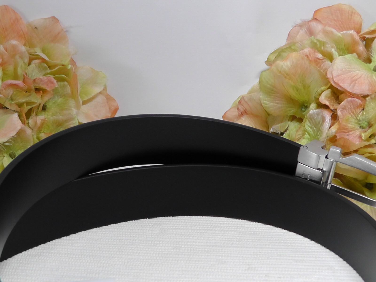 Pre-owned Ferragamo Salvatore  Men's Black/gray Leather Reversible Belt Size 34 / 34 Inches
