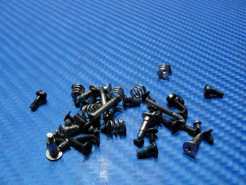 MacBook Pro 15" A1286 Mid 2009 MC118LL/A Genuine Screw Set GS196831