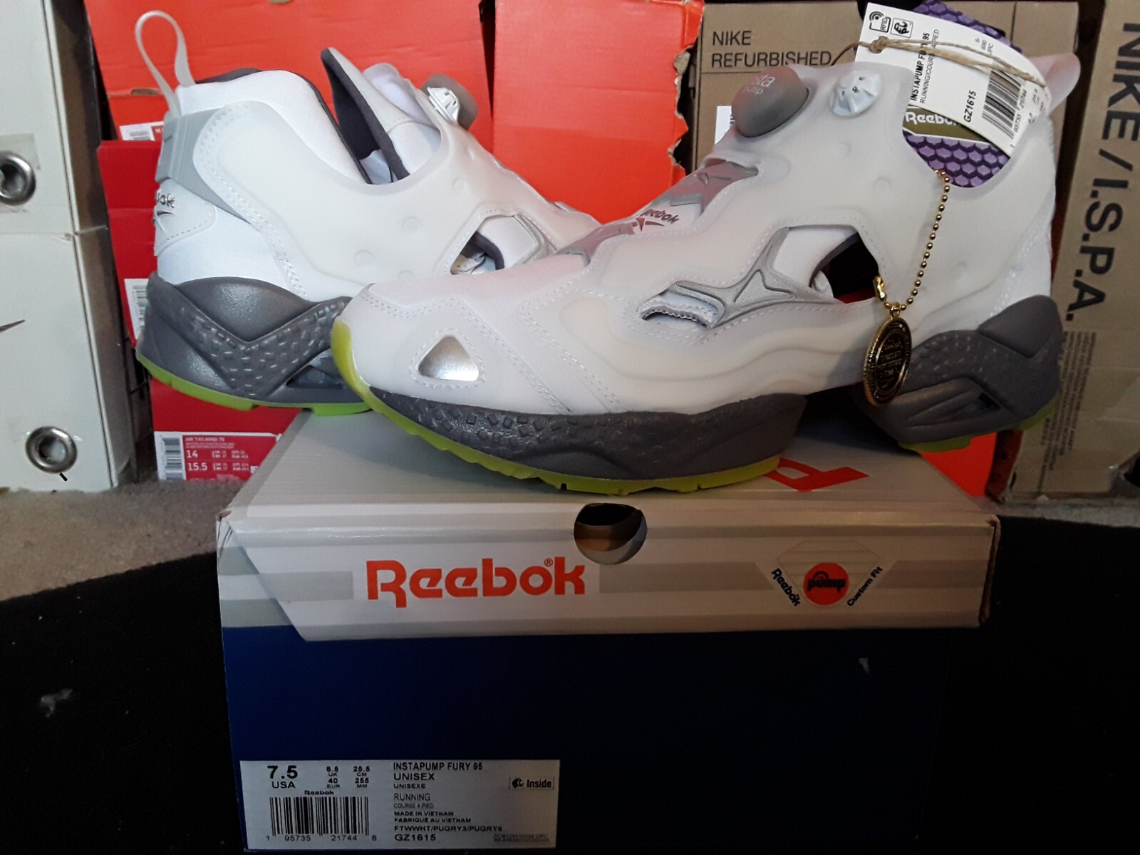 Reebok Classics InstaPump Fury 95 White Pure Grey Glow in