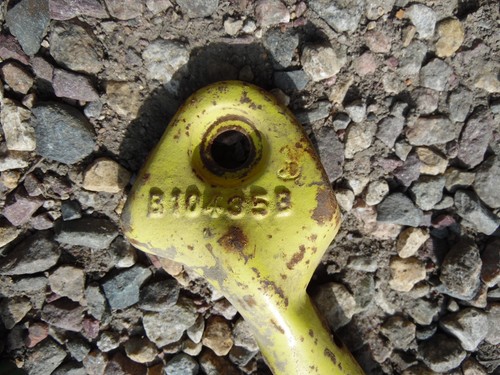 JOHN DEERE B10435B DISK SCRAPER BRACKET BWF BWA AW RW RWA FW FWA BW KB KBA DISC