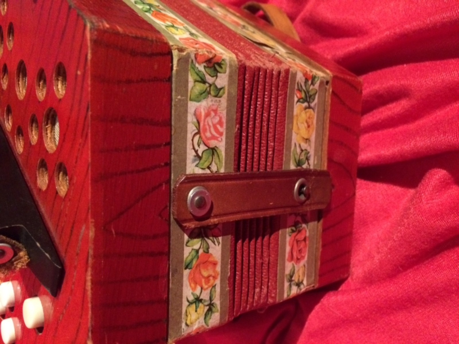 1940s Scholer Concertina #502 Red Floral German Accordion