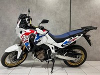 2025 Honda CRF1100 Africa Twin Adventure Sports ES - 2886 miles - STUNNING! 
