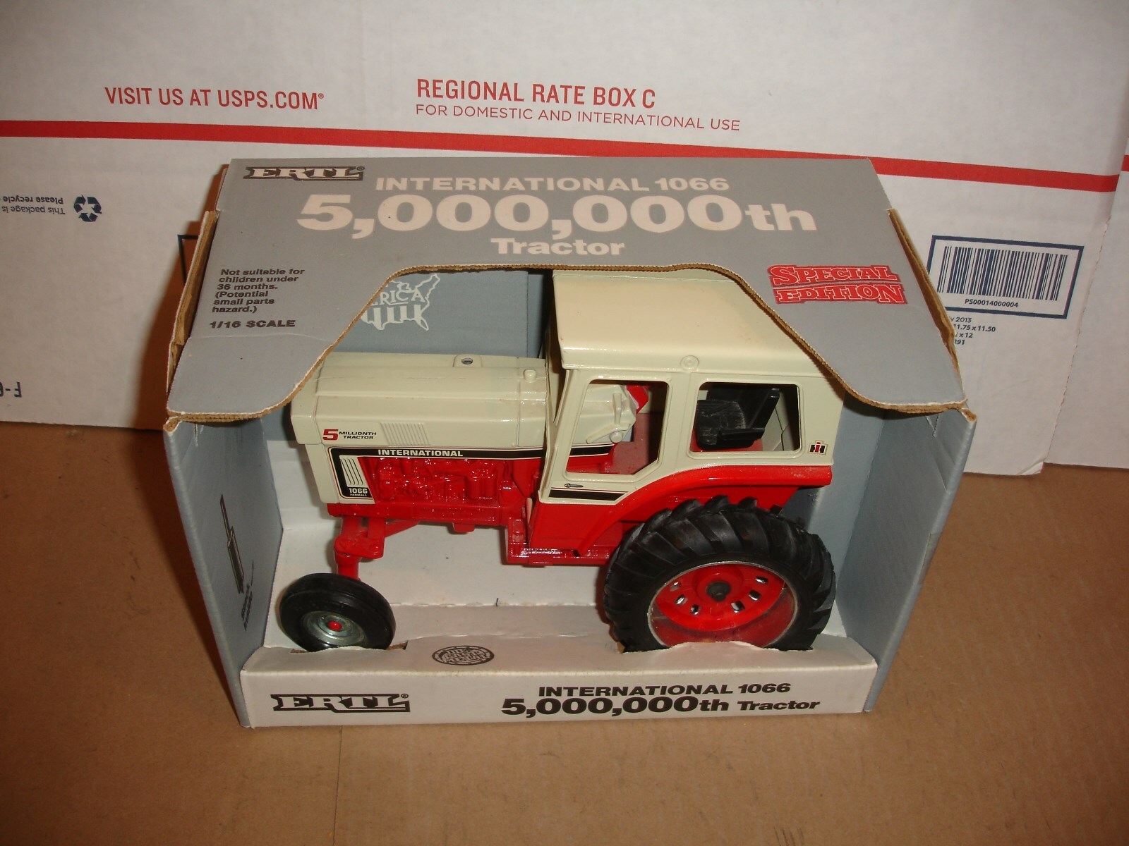1/16 international 5 million toy tractor