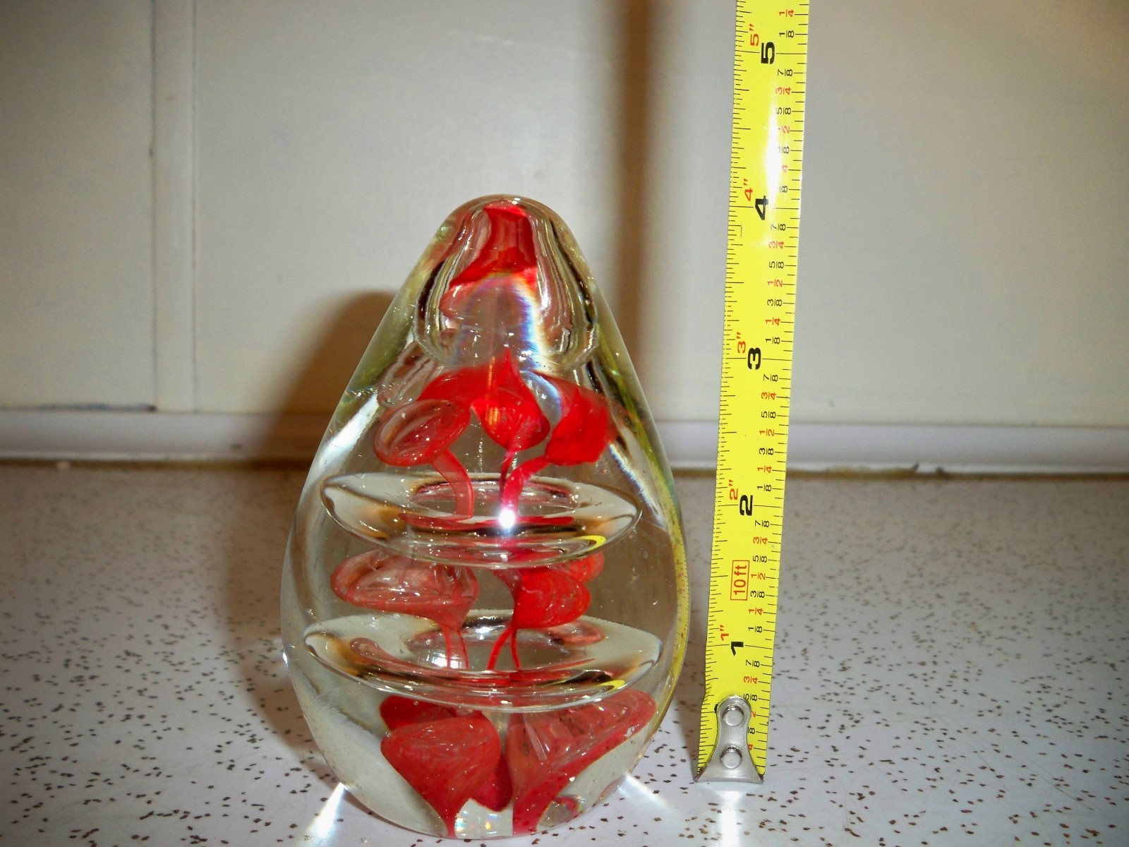 Paperweight Crystal Egg red No Marking Appr. 4