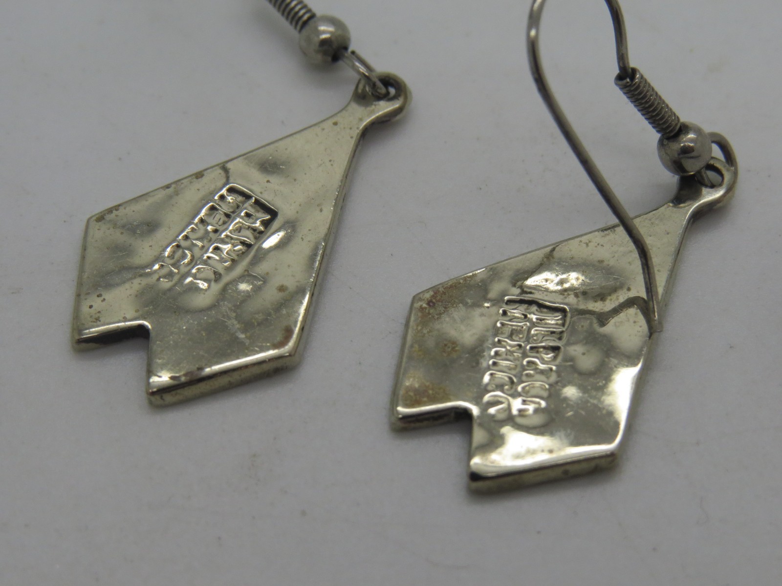 Alpaca Mexico Silvertone Abalone Shell & Enamel Inlay Hook Pierced Earrings E