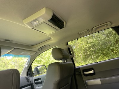 image 11 of interior