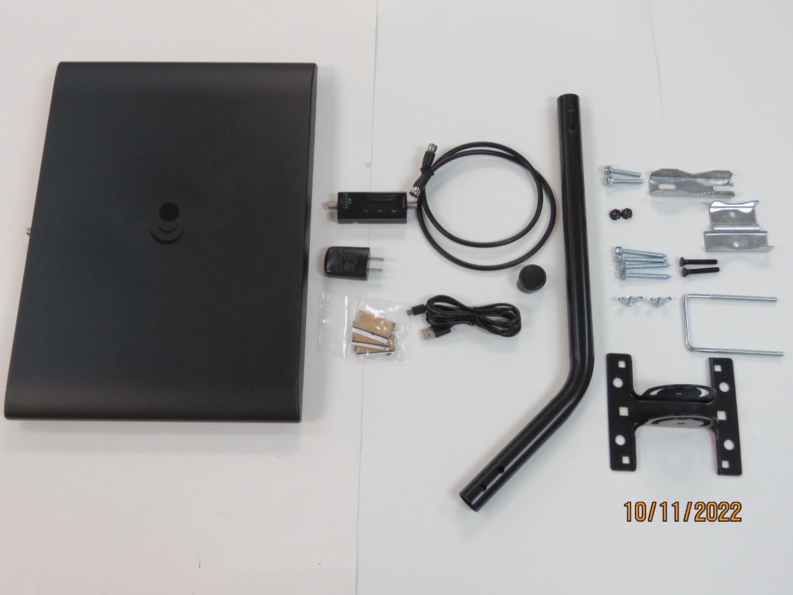 Antennas Direct ClearStream FUSION Amplified Indoor/Outdoor