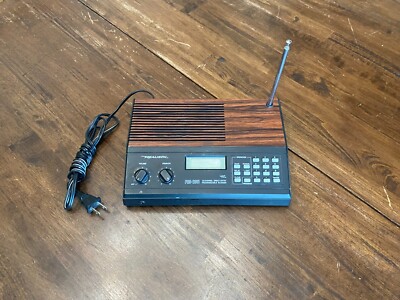 Realistic Pro-2011 20 Channel Programmable Scanner Direct Entry UHF VHF