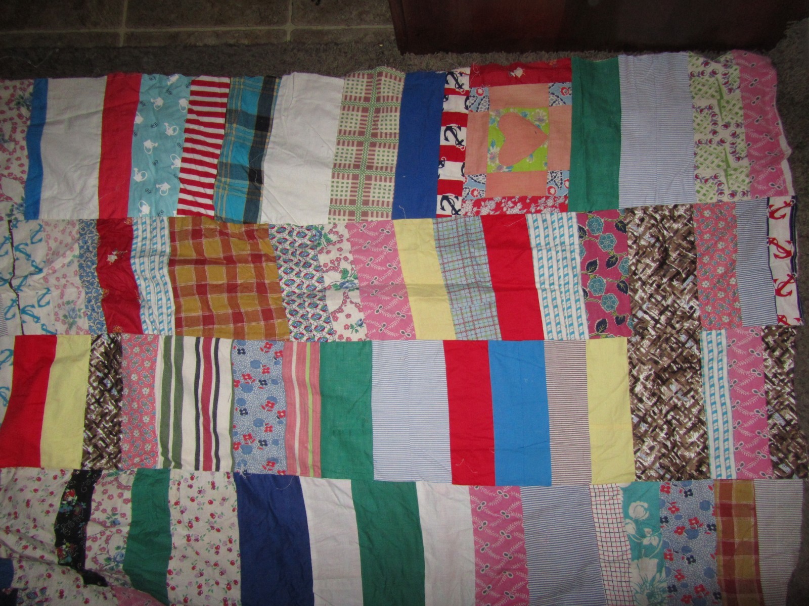 Vintage Cutter Quilt Machine Stitched Pieced - 62