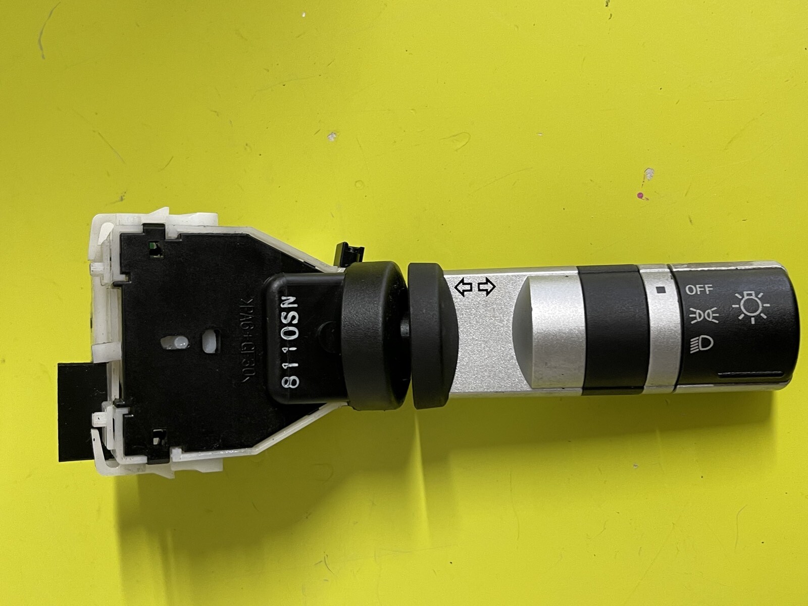 NISSAN 350Z BLINKER SWITCH - thumbnail 3