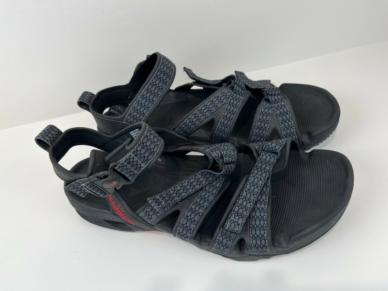 Nike ACG Deschutz AIR Vtg Black Sandals 