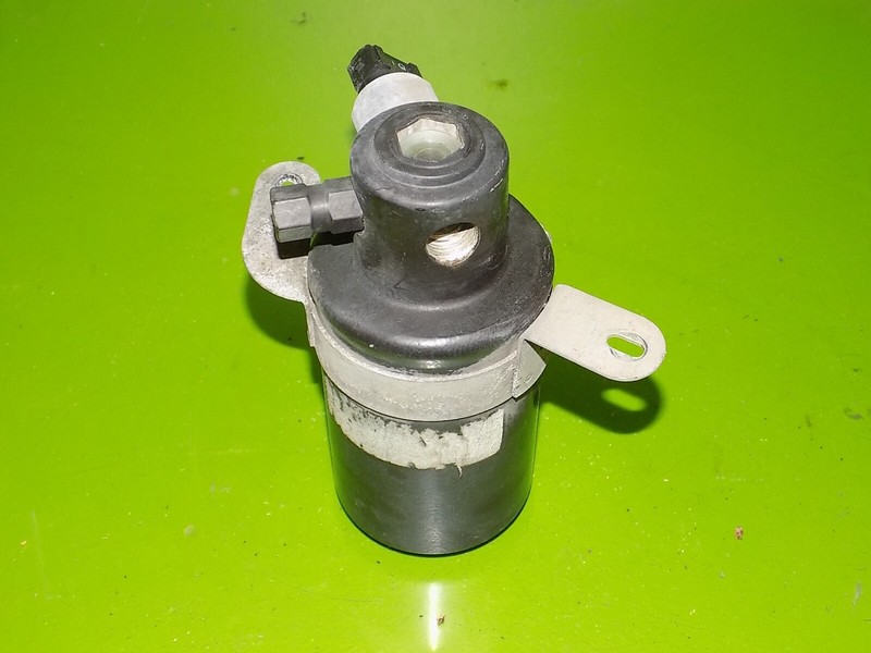 94-97 Mercedes C220 OEM W202 2028300083 AC receiver drier dehydrator