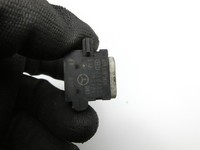 Mercedes W251 R350 10-13 Airbagsensor Crashsensor Sensor Vorne Mercedes W251 R350 10-13 29.03.2011 A0038202926... Vorschau 4