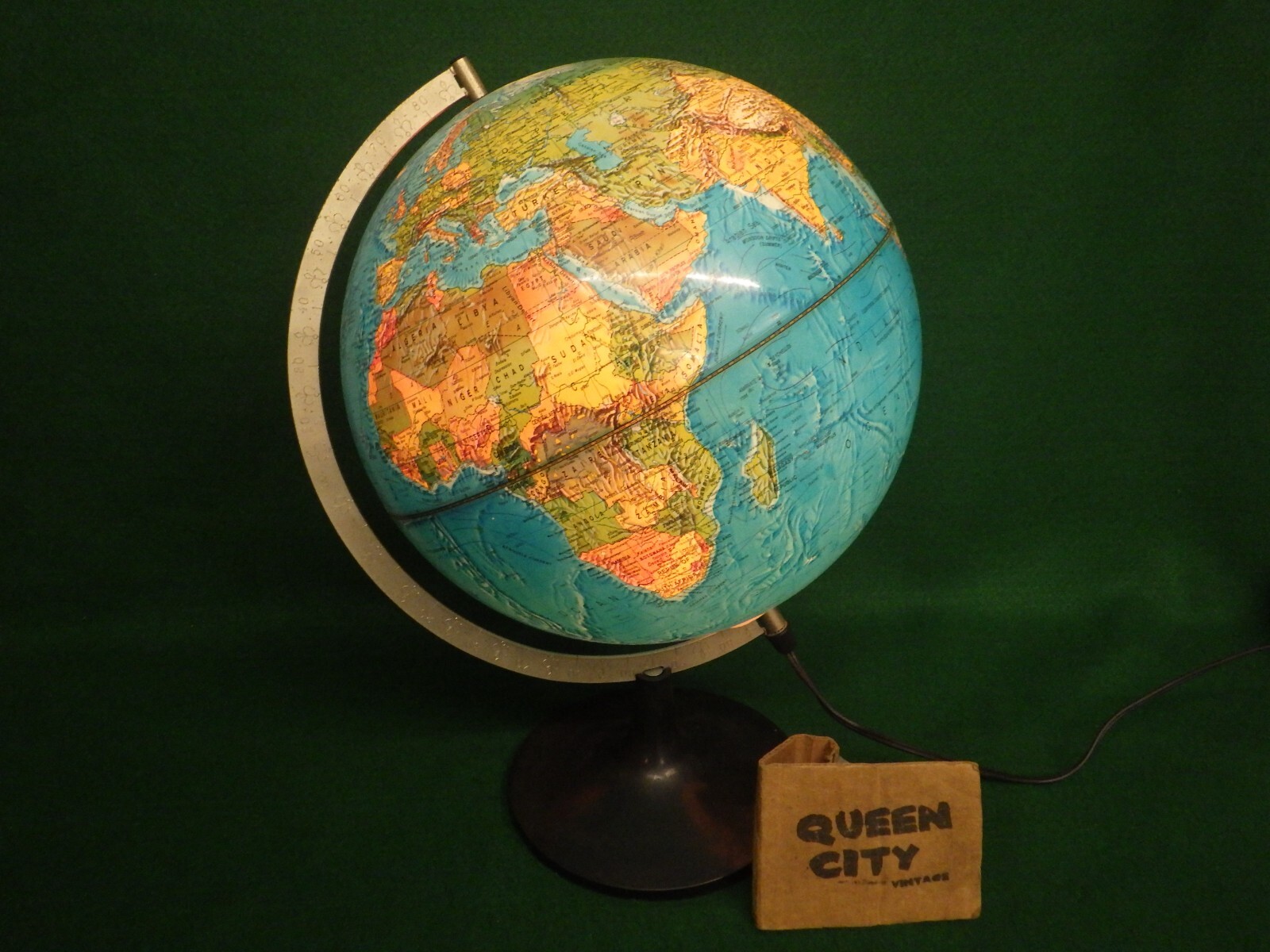 1972 vintage Lighted World Globe/map Scan-Globe, 15