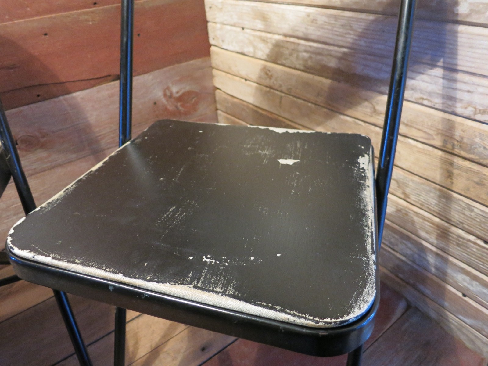 Vintage Samsonite Metal Folding Chairs Black With Vinyl Pads!