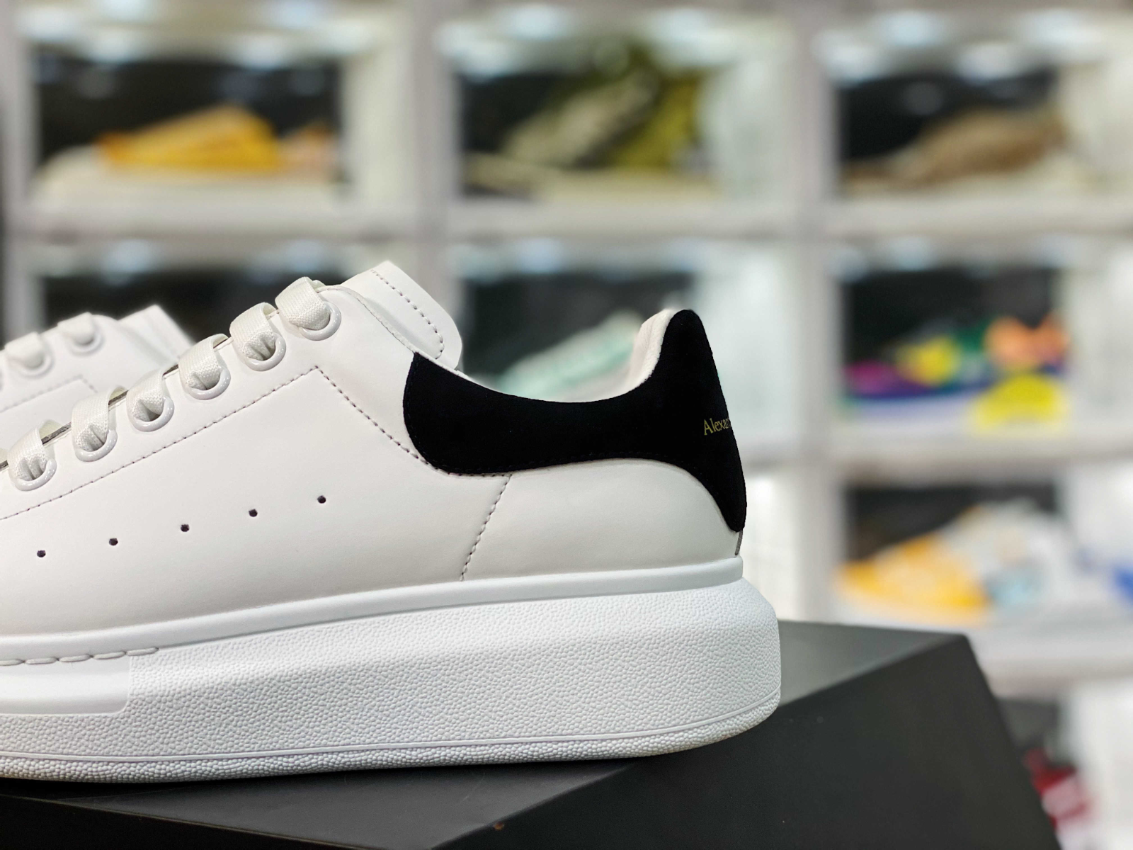 Alexander McQueen sneakers "WHGP7 9001" men's white shoes