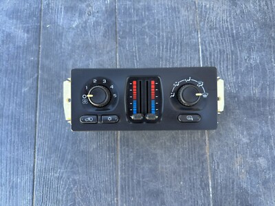 SILVERADO SIERRA YUKON TAHOE Escalade Suburban AC Heater Climate Control 03-06 